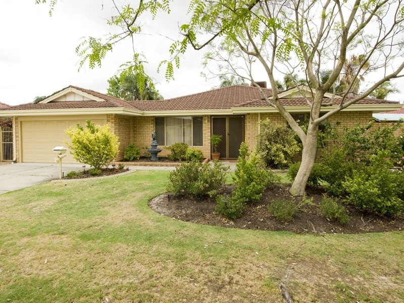 3 Winter Drive, Thornlie WA 6108