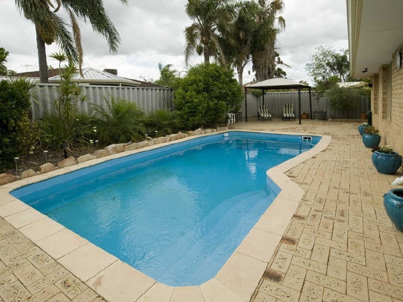 3 Winter Drive, Thornlie WA 6108