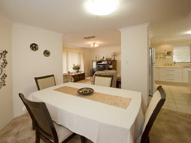 3 Winter Drive, Thornlie WA 6108