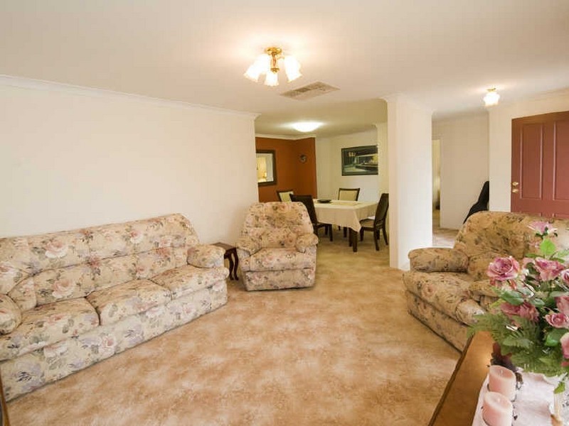 3 Winter Drive, Thornlie WA 6108