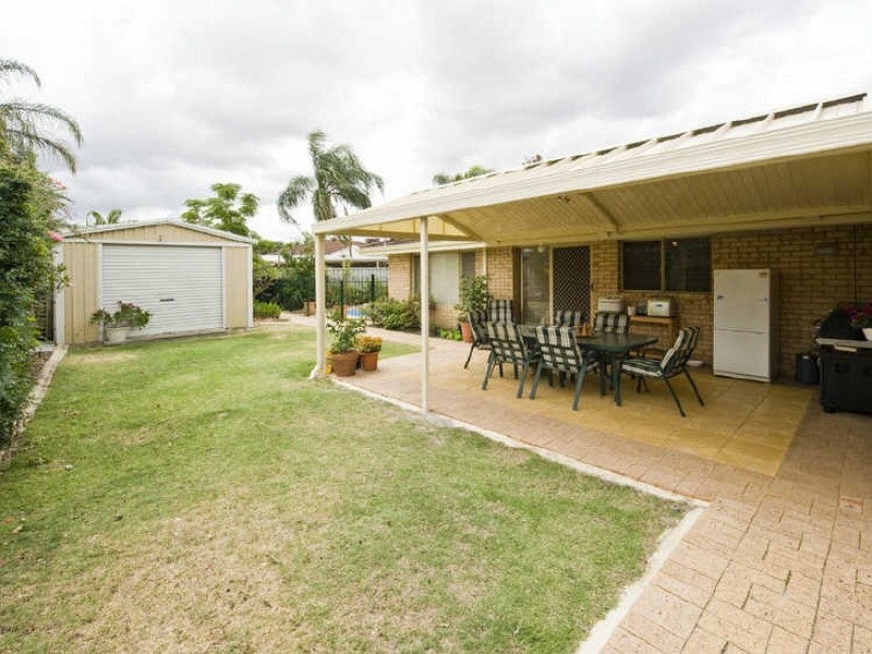 3 Winter Drive, Thornlie WA 6108