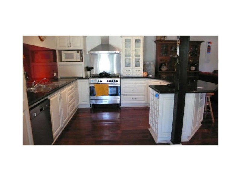 100 Mills Road, Martin WA 6110