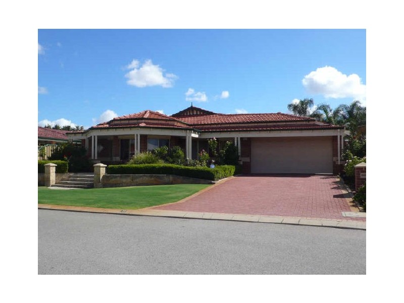 9 Lavender Close, Thornlie WA 6108