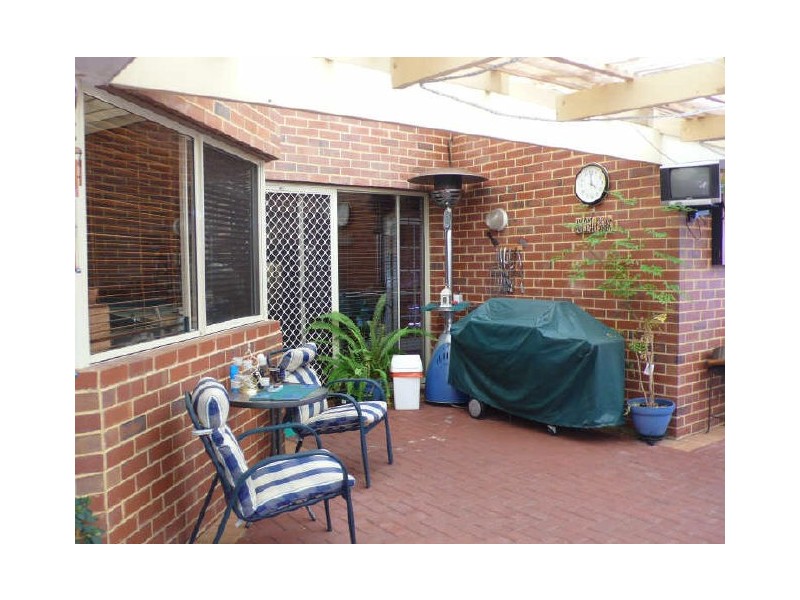 9 Lavender Close, Thornlie WA 6108