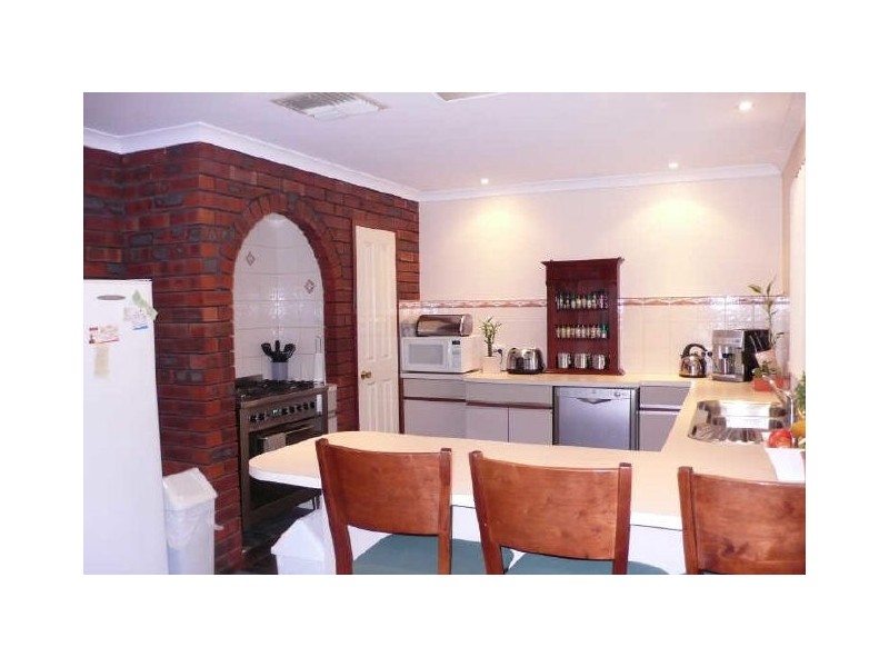 26 Ailsworth Court, Thornlie WA 6108