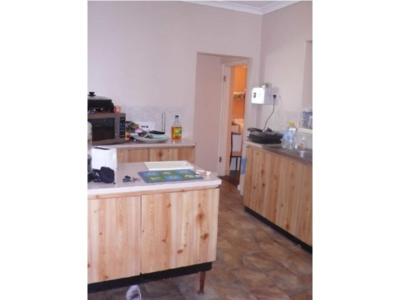 12 Tonbridge Way, Thornlie WA 6108