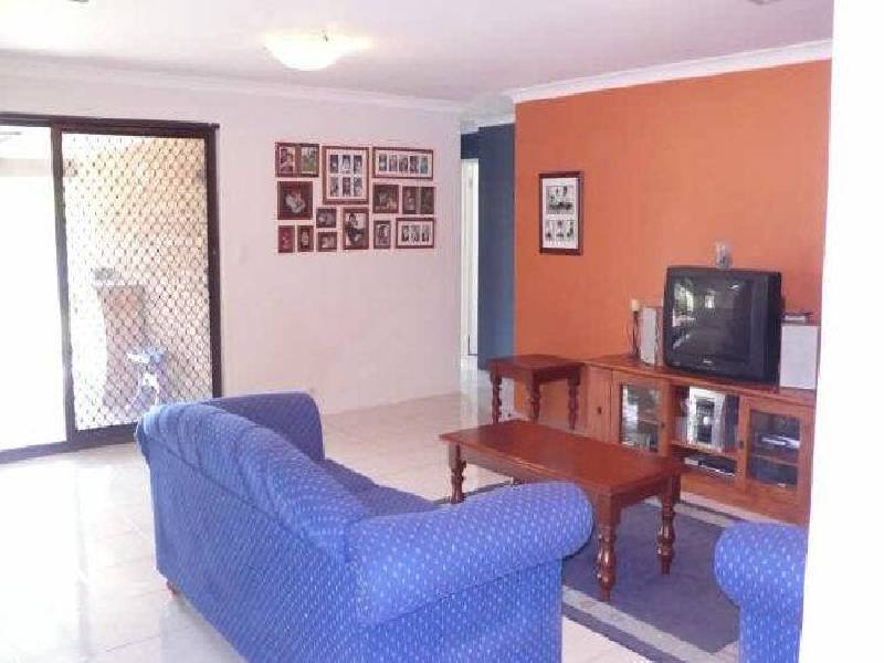 6 Bardwell Street, Thornlie WA 6108