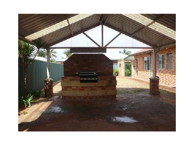 2 Coolie Street, Huntingdale WA 6110