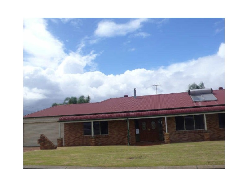 2 Coolie Street, Huntingdale WA 6110