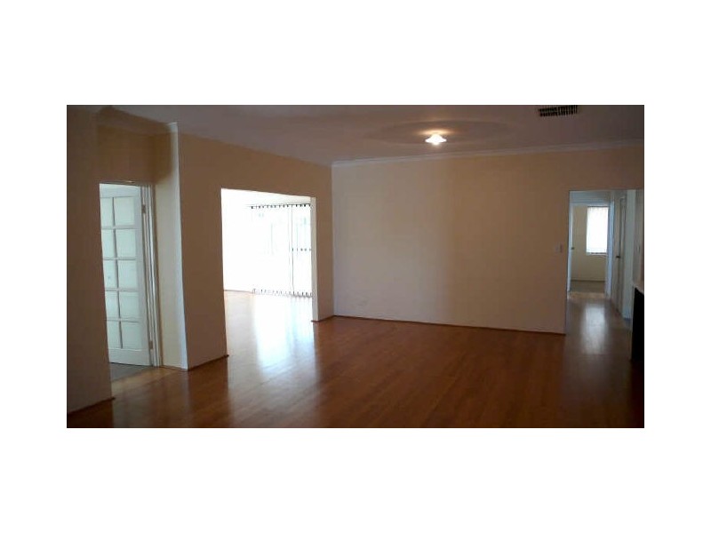 25 Tarradee Circuit, Thornlie WA 6108