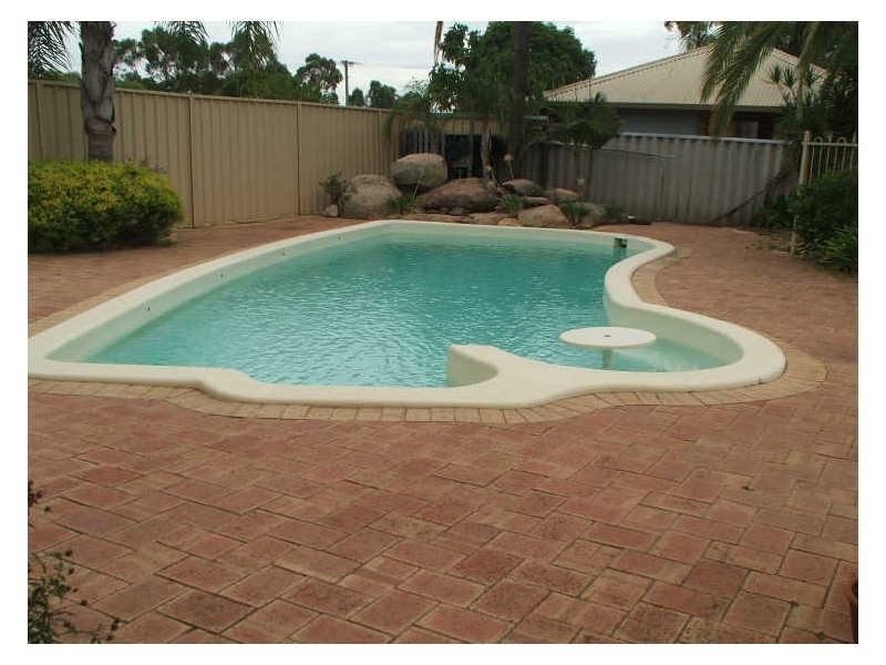 30 Newenden Street, Maddington WA 6109