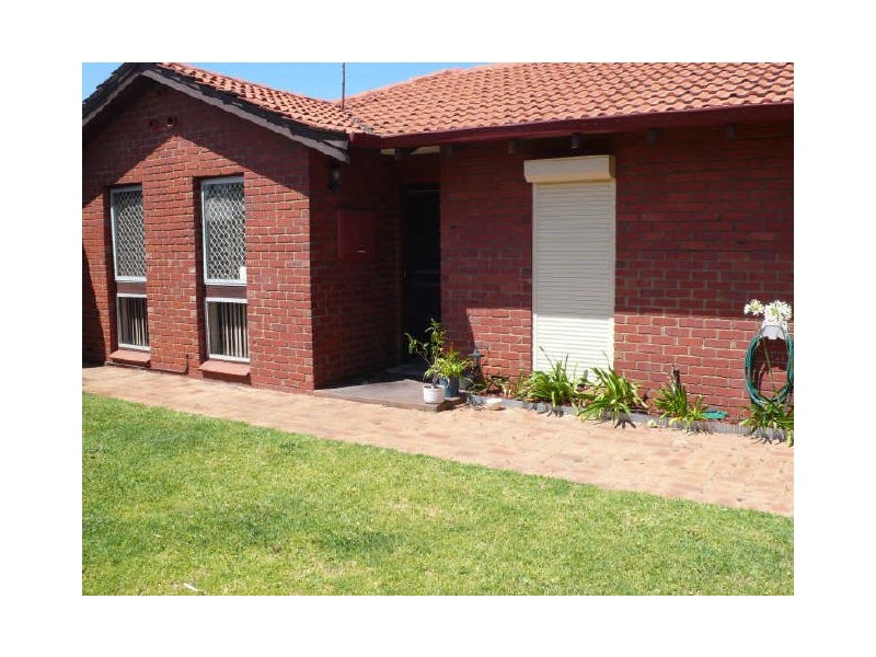 35 Revesby Street, Maddington WA 6109