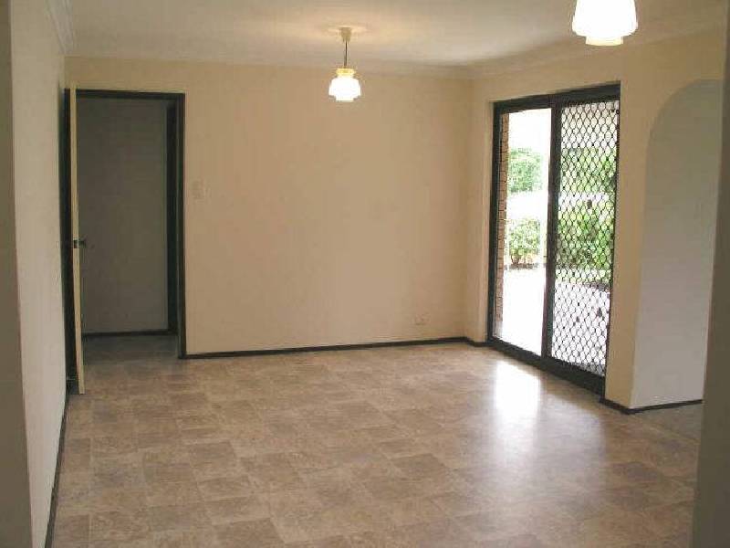 13 Rushbrook Way, Thornlie WA 6108