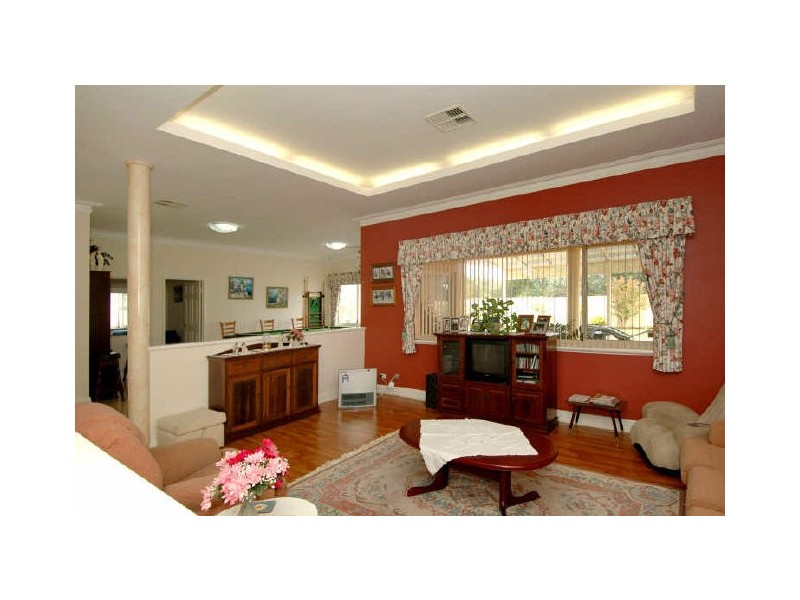 115 Southacre Drive, Canning Vale WA 6155