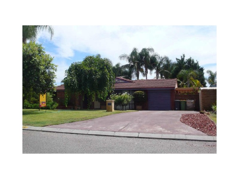 14 Bottlebrush Drive, Thornlie WA 6108