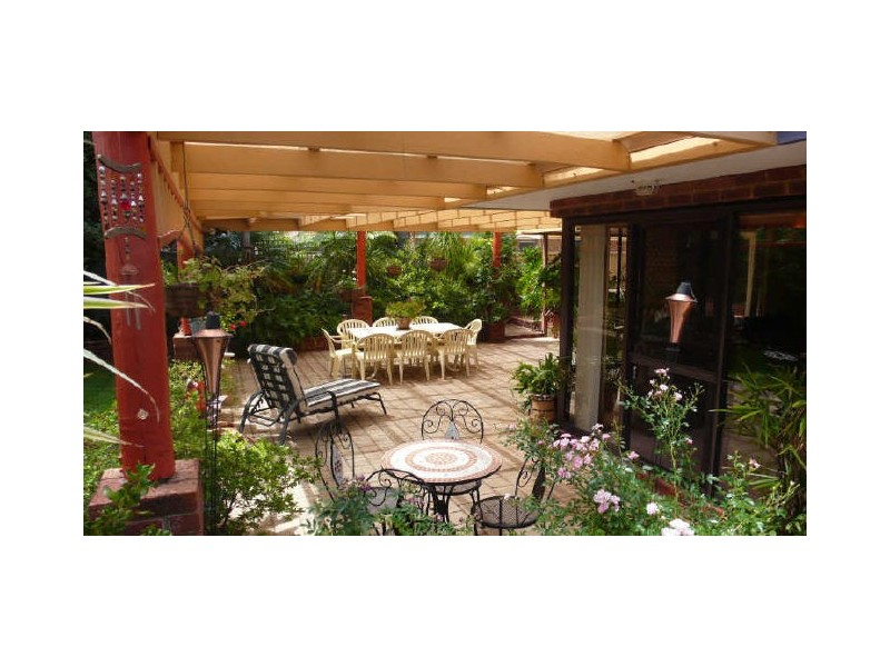 14 Bottlebrush Drive, Thornlie WA 6108