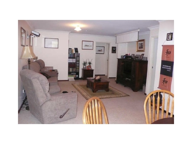 6 Burgandy Court, Thornlie WA 6108