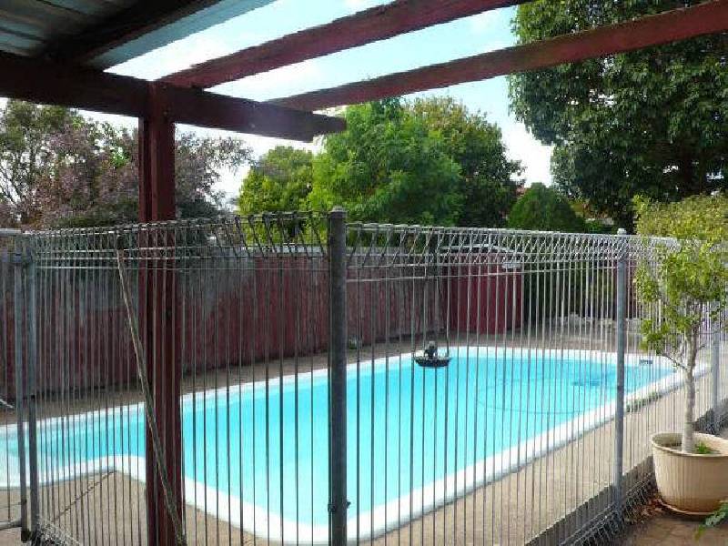 40 Lyrebird Way, Thornlie WA 6108