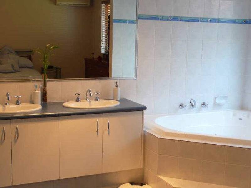 9 Diosma Way, Canning Vale WA 6155