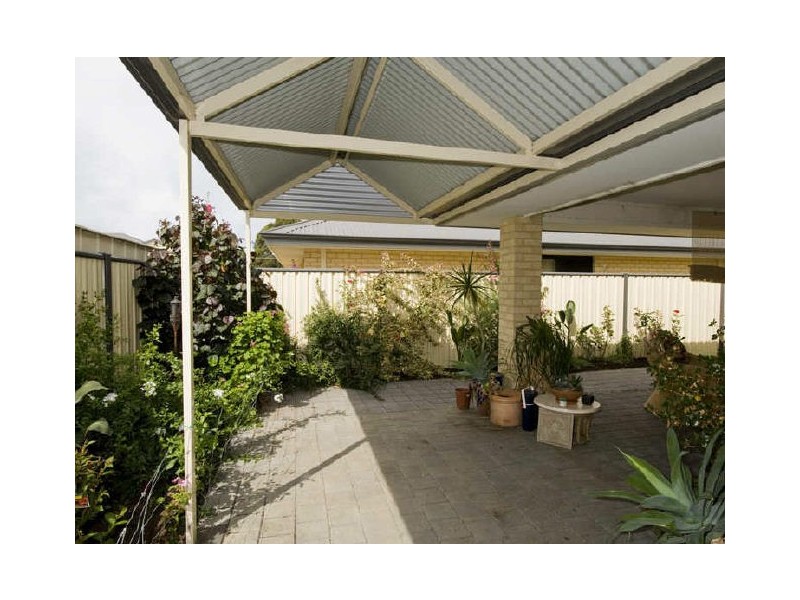 65 Weston Street, Maddington WA 6109