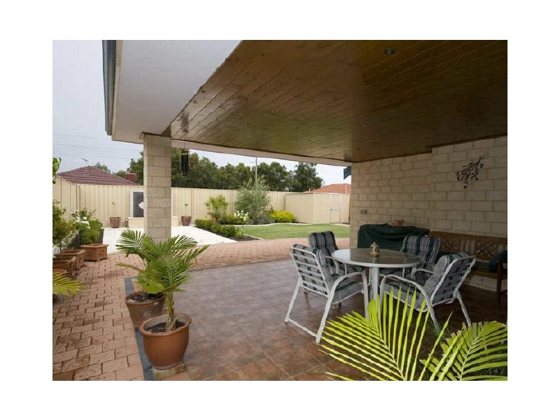 8 Pintaclo Way, Canning Vale WA 6155