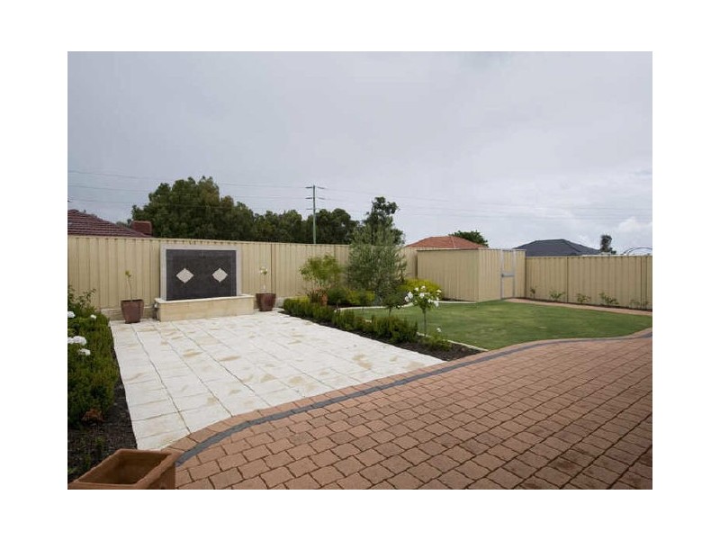 8 Pintaclo Way, Canning Vale WA 6155