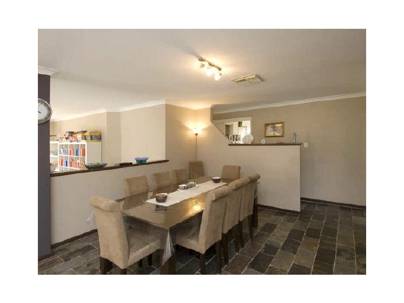 14 Tasman Court, Thornlie WA 6108