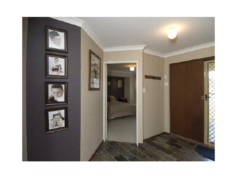 14 Tasman Court, Thornlie WA 6108
