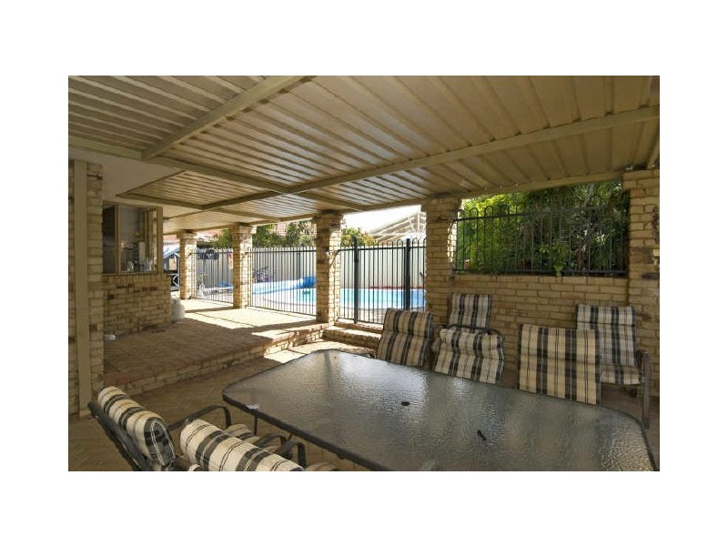 14 Tasman Court, Thornlie WA 6108