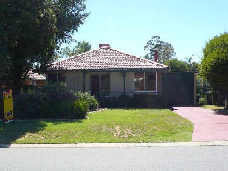 29 Jacobsen Way, Thornlie WA 6108
