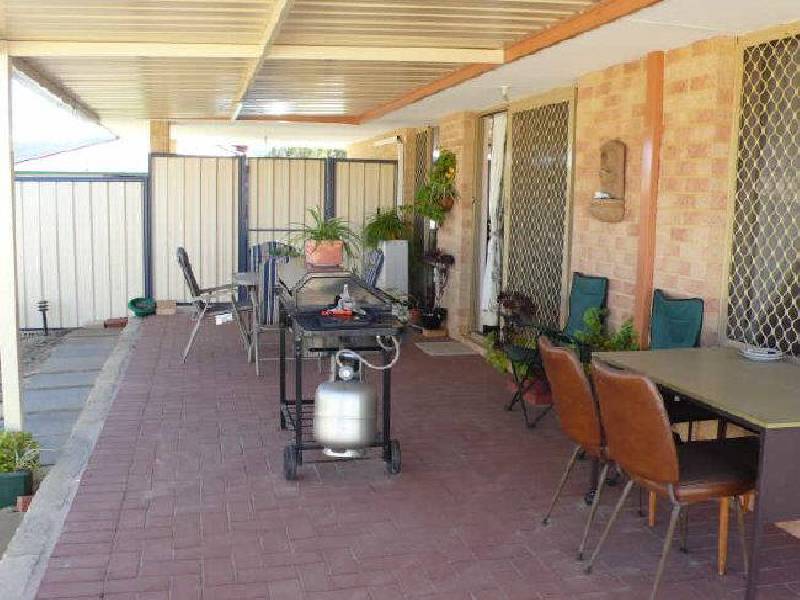 7 Swinden Court, Maddington WA 6109