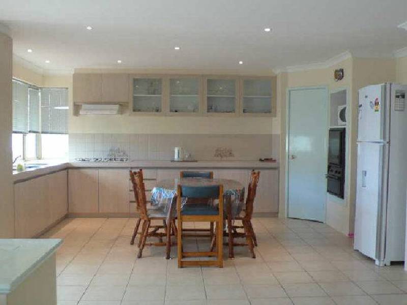 10 Dryandra Way, Thornlie WA 6108