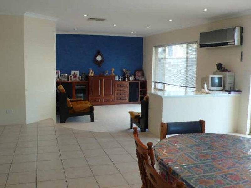 10 Dryandra Way, Thornlie WA 6108