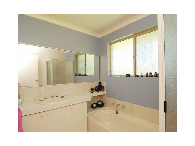 41 Brockwell Place, Oakford WA 6121