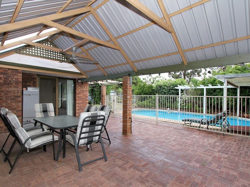 37 Sutherland Drive, Thornlie WA 6108