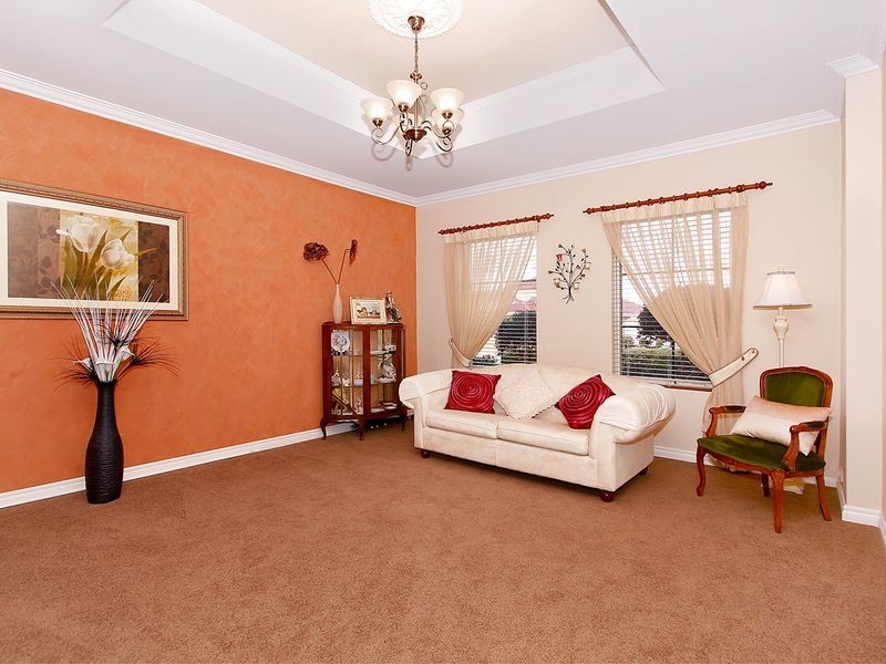 2 Jones Avenue, Southern River WA 6110