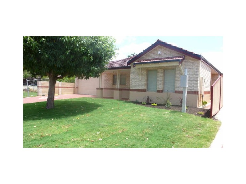 1/33-35 Connemara Drive, Thornlie WA 6108