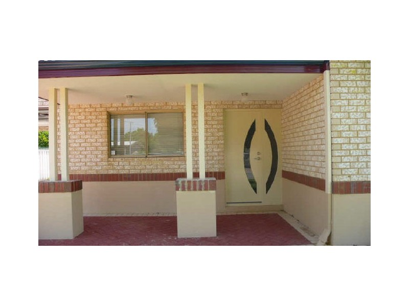 1/33-35 Connemara Drive, Thornlie WA 6108