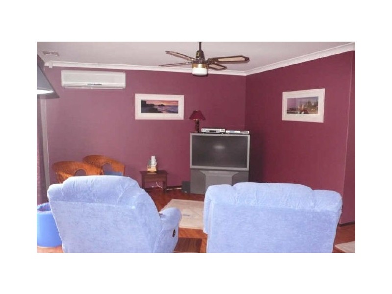 22 Bardwell Street, Thornlie WA 6108