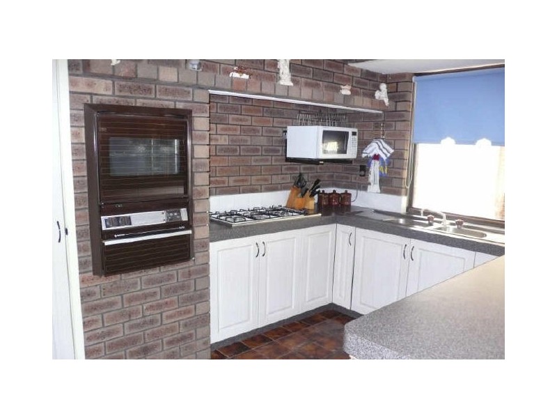 22 Bardwell Street, Thornlie WA 6108