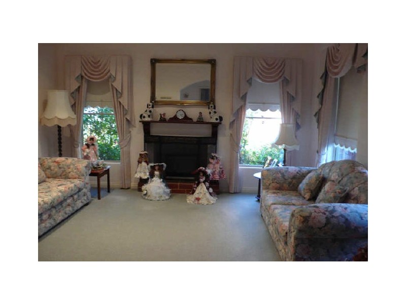 30 Chatsworth Gate, Canning Vale WA 6155