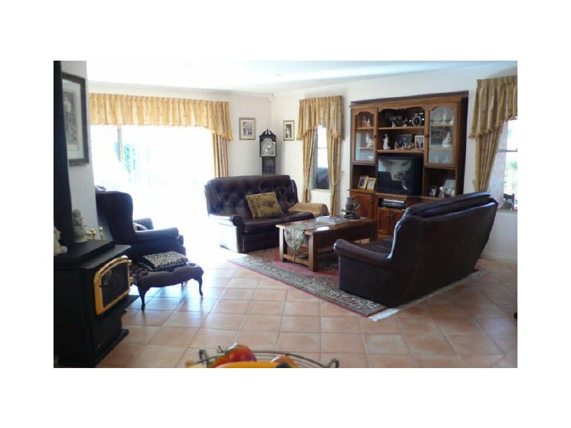 30 Chatsworth Gate, Canning Vale WA 6155