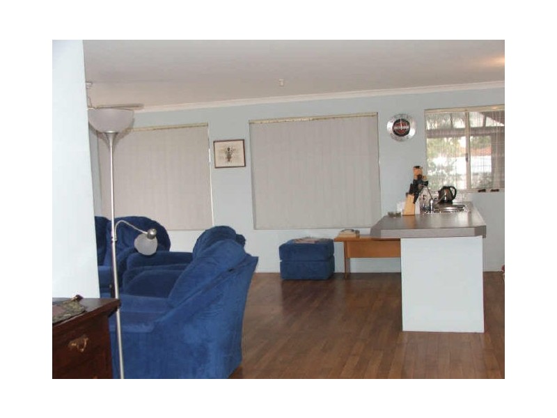 13 Vanilla Glade, Kenwick WA 6107