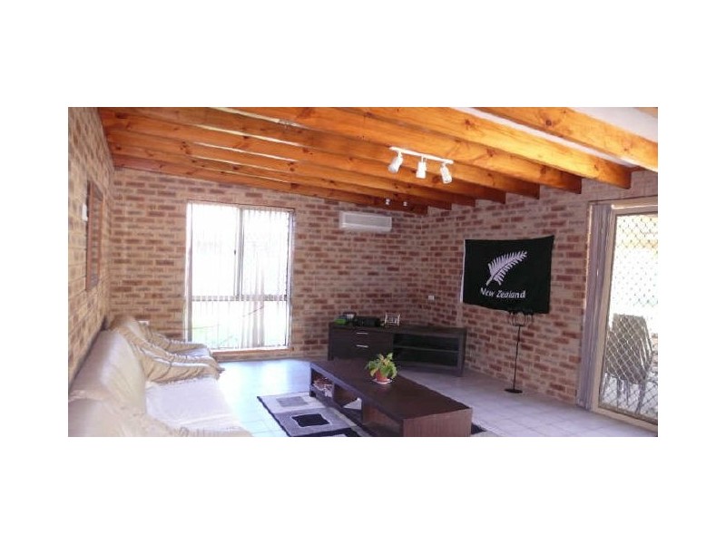 40 Lester Drive, Thornlie WA 6108