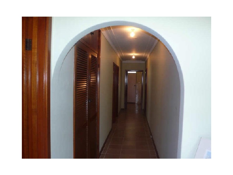 10 Shelburn Road, Thornlie WA 6108