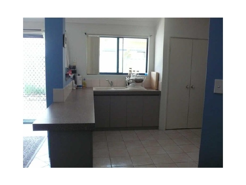 6 Showman Glades, Huntingdale WA 6110