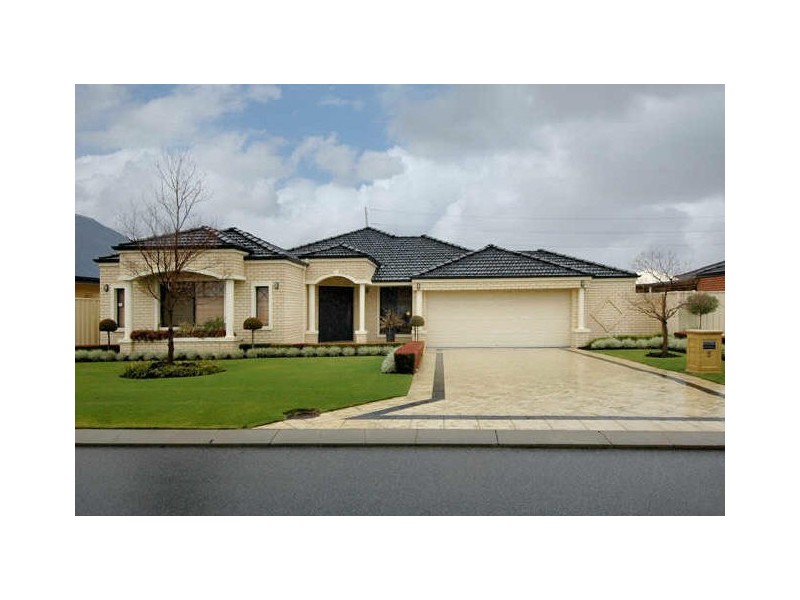 5 Manderstone Way, Canning Vale WA 6155