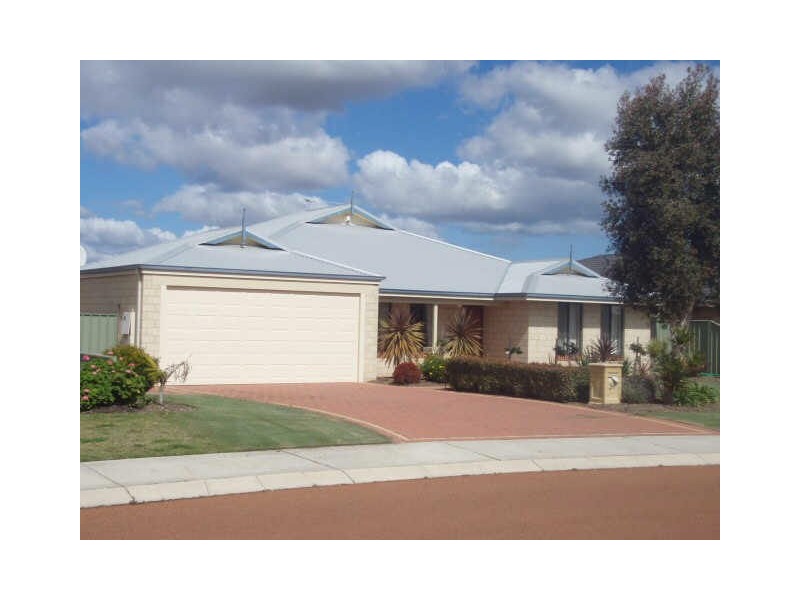 34 Avon Crescent, Atwell WA 6164