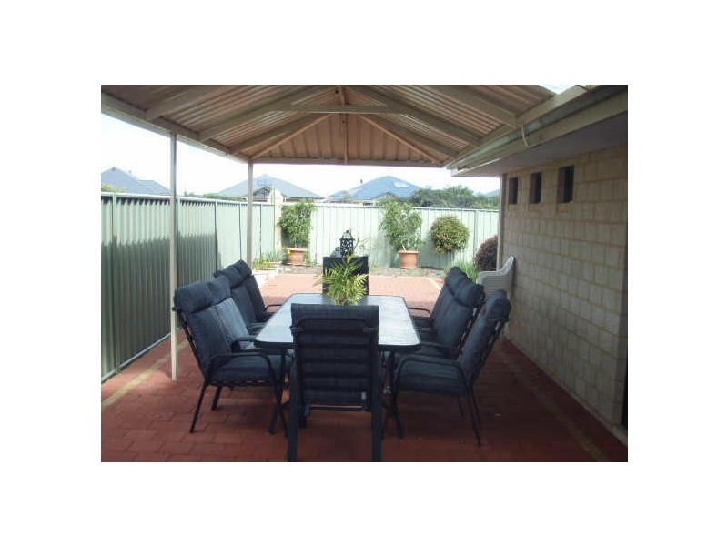 34 Avon Crescent, Atwell WA 6164