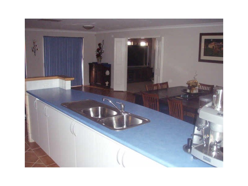 34 Avon Crescent, Atwell WA 6164